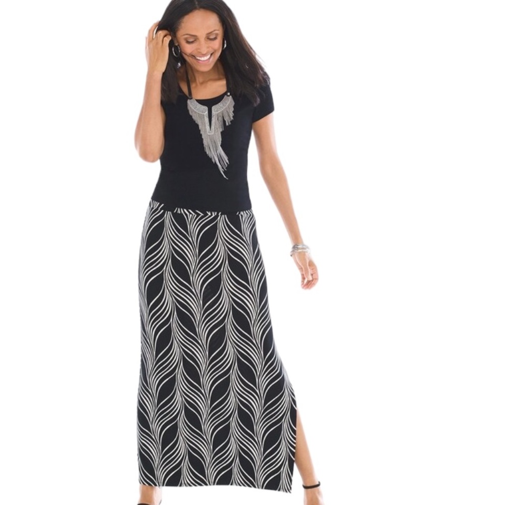 🆕 NWT Chico's TRAVELERS
Graceful Lines Maxi Skirt
Chico’s Size 2 (12/14)
